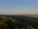 Východní pohled z rozhledny Babí lom s vesnicí Vranov.