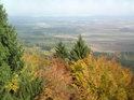 Severovýchodní podzimní výhled z Broumovských stěn.