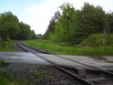 Podél západní strany chráněného území vede železniční trať Týniště nad Orlicí – Opočno.
