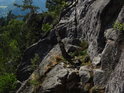 Jakási skalní terasa na Suchých skalách.
