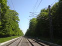 Železniční trať mezi stanicemi Česká Třebová a Olomouc tvoří severní hranici chráněného území.